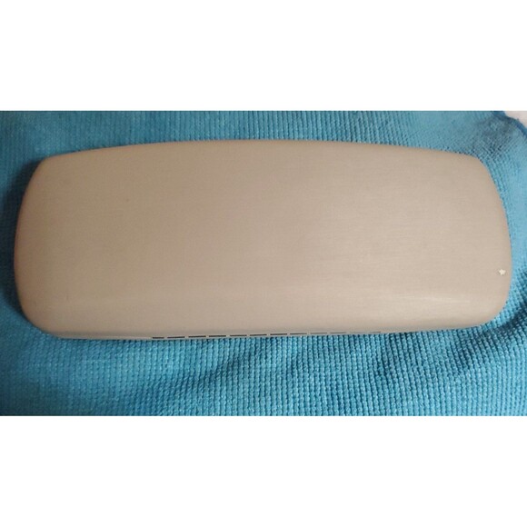 Jessica Mcclintock hard clam she'll glasses case - Picture 2 of 3